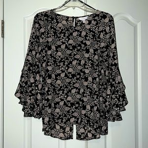 Lauren Conrad medium Petal sleeve blouse